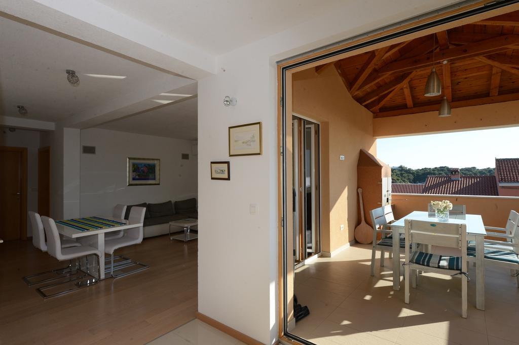 Apartment Mara Petrcane Rum bild