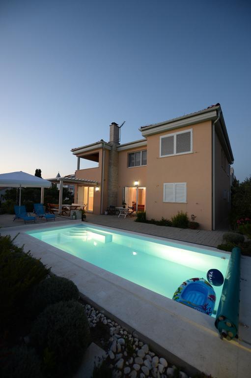 Apartment Mara Petrcane Rum bild
