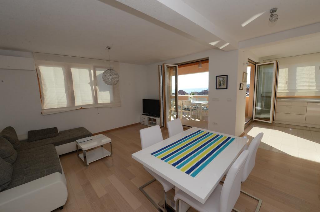 Apartment Mara Petrcane Rum bild