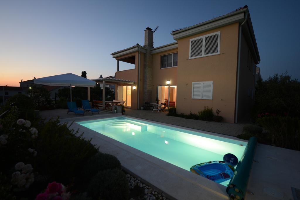 Apartment Mara Petrcane Rum bild